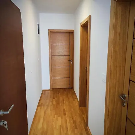 Apartment Skrline House *
